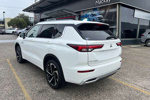 2024 Mitsubishi Outlander PHEV Exceed ZM