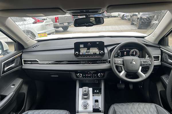 2024 Mitsubishi Outlander PHEV Exceed ZM