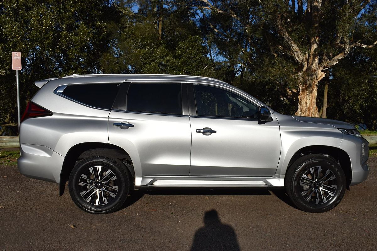 2022 Mitsubishi Pajero Sport GLS QF