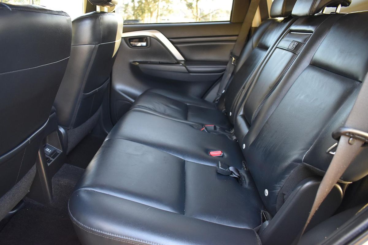 2022 Mitsubishi Pajero Sport GLS QF