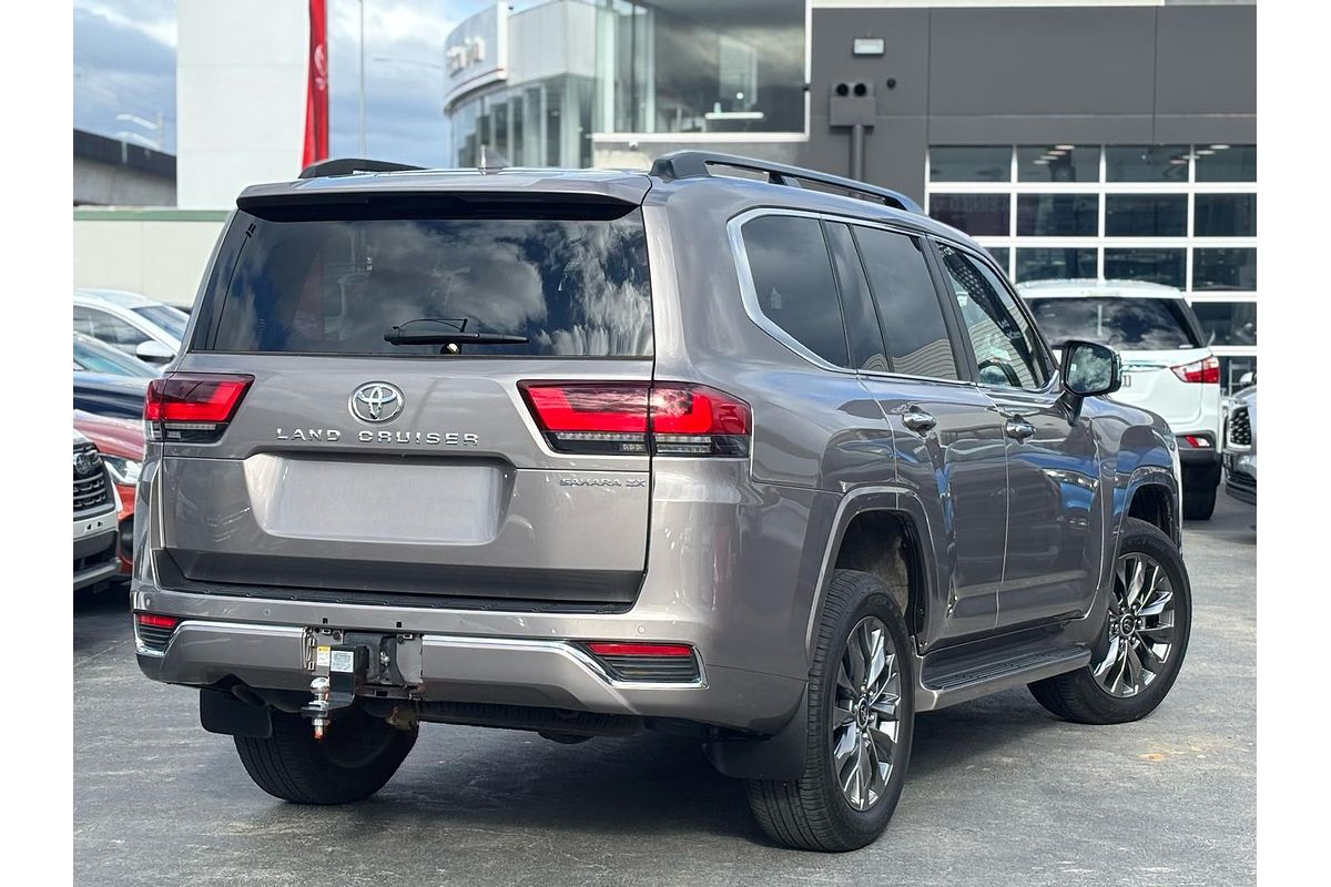 2023 Toyota Landcruiser Sahara ZX FJA300R