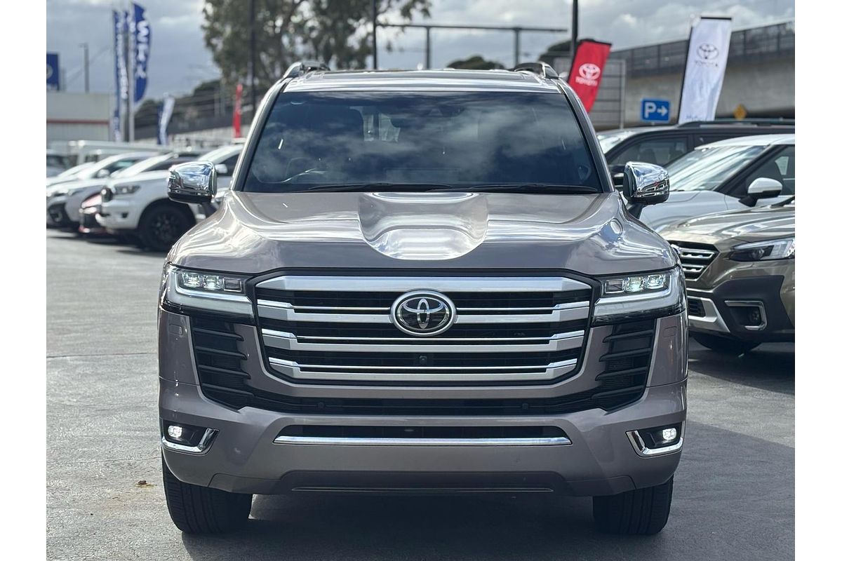 2023 Toyota Landcruiser Sahara ZX FJA300R