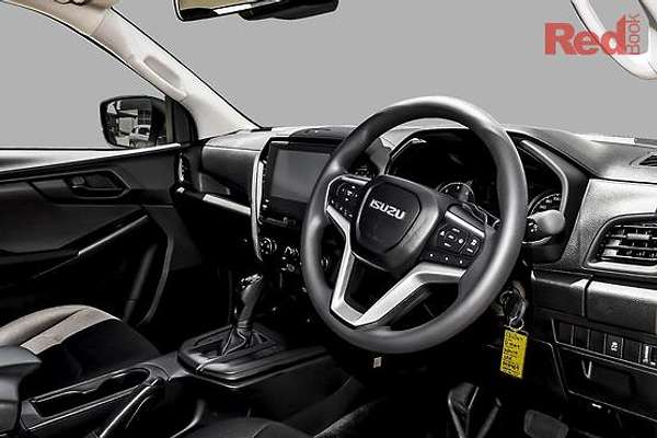 2025 Isuzu D-MAX SX High Ride Rear Wheel Drive