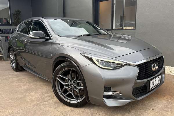 2018 INFINITI Q30 Sport H15