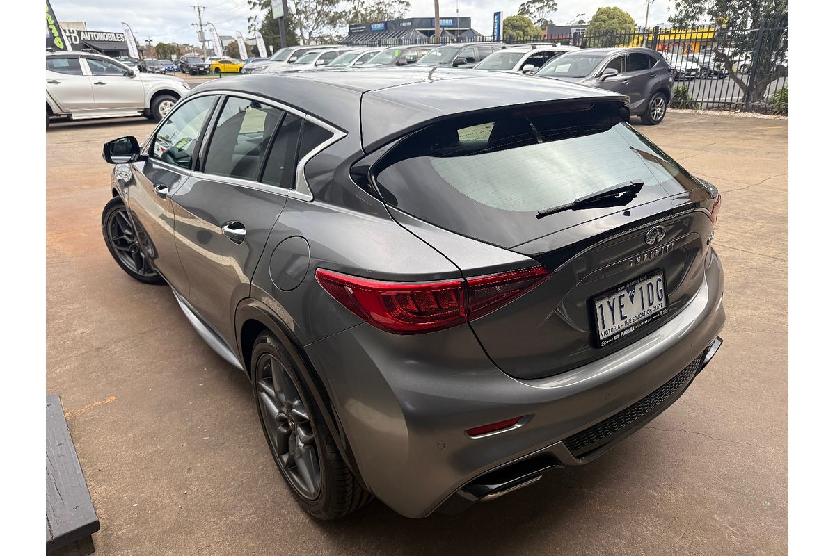 2018 INFINITI Q30 Sport H15