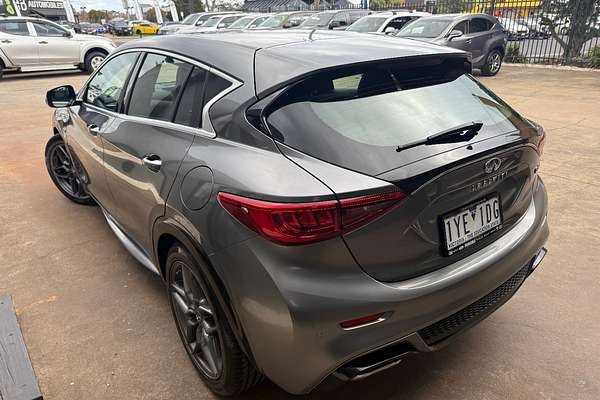 2018 INFINITI Q30 Sport H15