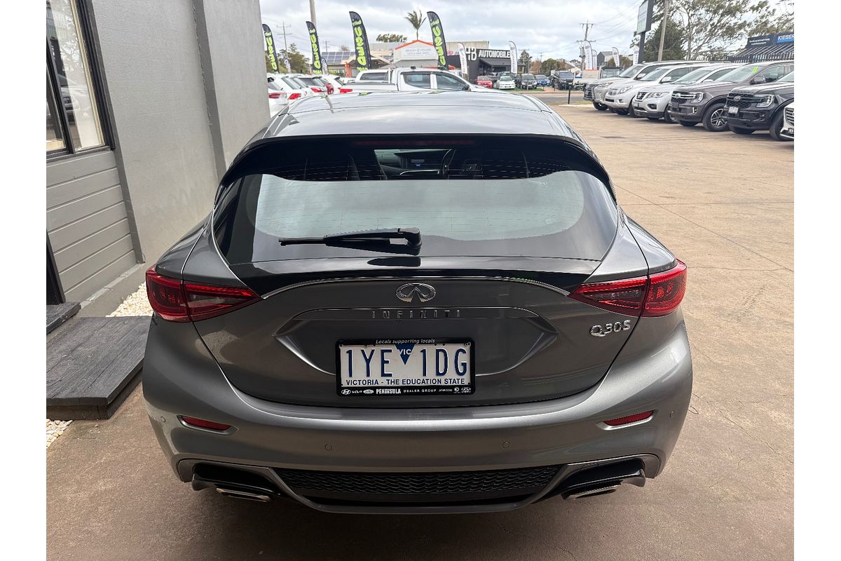 2018 INFINITI Q30 Sport H15