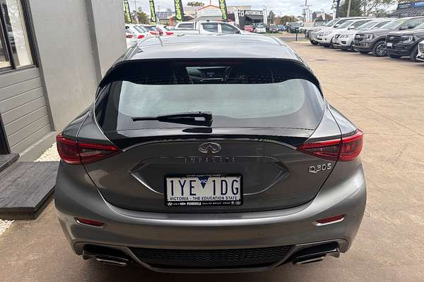 2018 INFINITI Q30 Sport H15