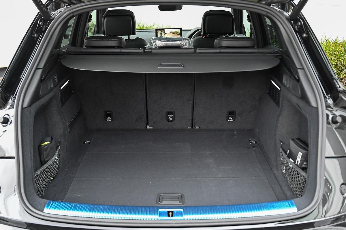 2025 Audi SQ5 TFSI FY