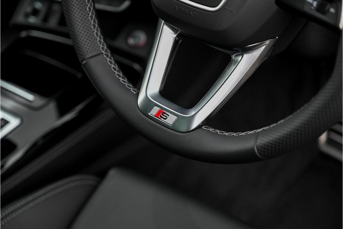 2025 Audi SQ5 TFSI FY