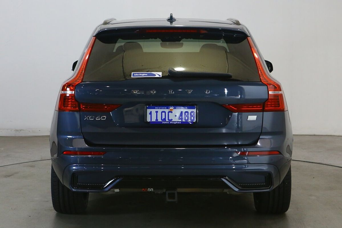 2022 Volvo XC60 Recharge Ultimate T8 Plug-In Hybrid