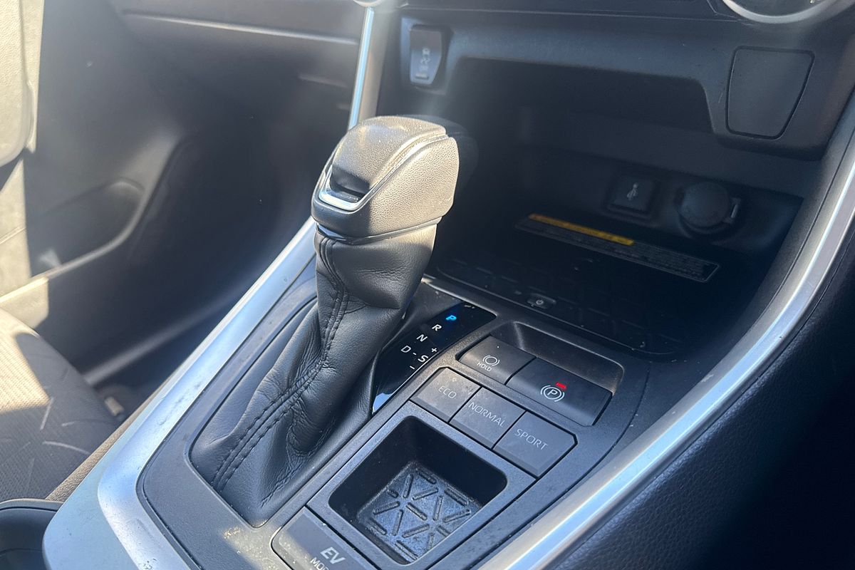 2021 Toyota RAV4 GXL AXAH52R