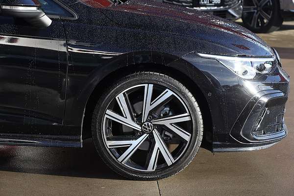 2021 Volkswagen Golf 110TSI R-Line 8