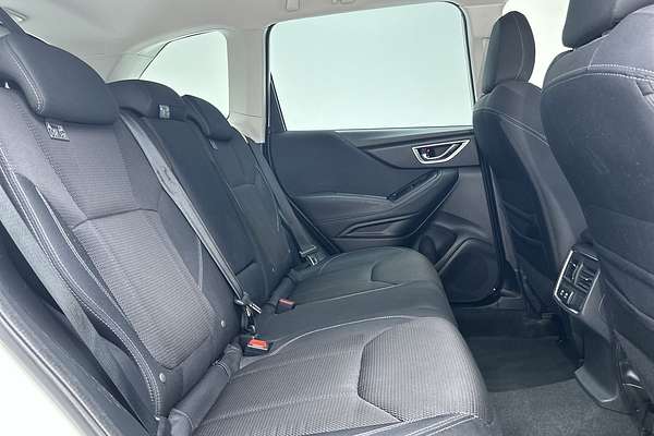 2023 Subaru Forester 2.5i S5
