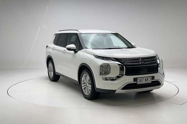 2023 Mitsubishi Outlander LS ZM