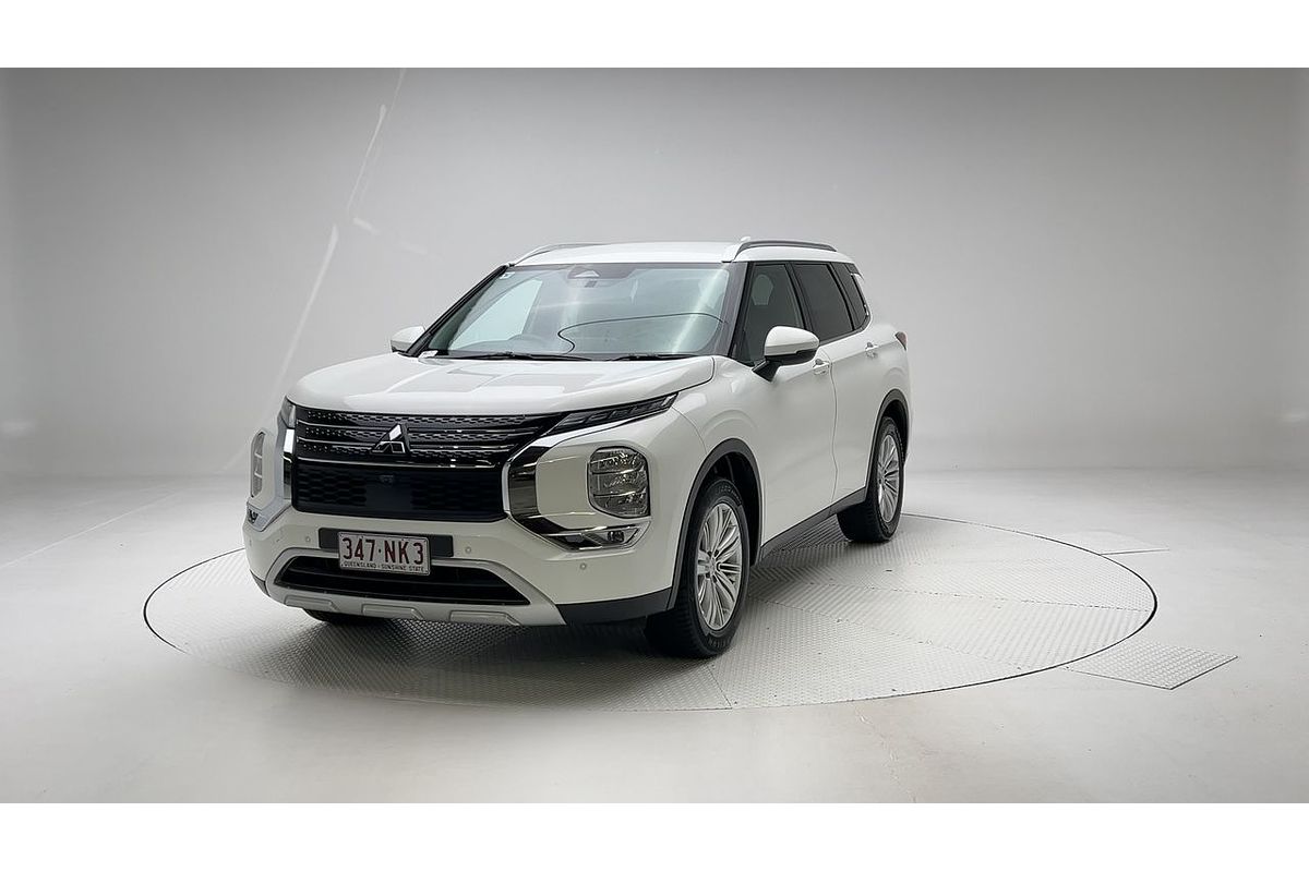 2023 Mitsubishi Outlander LS ZM