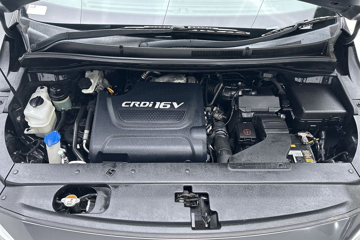 2017 Kia Carnival S YP