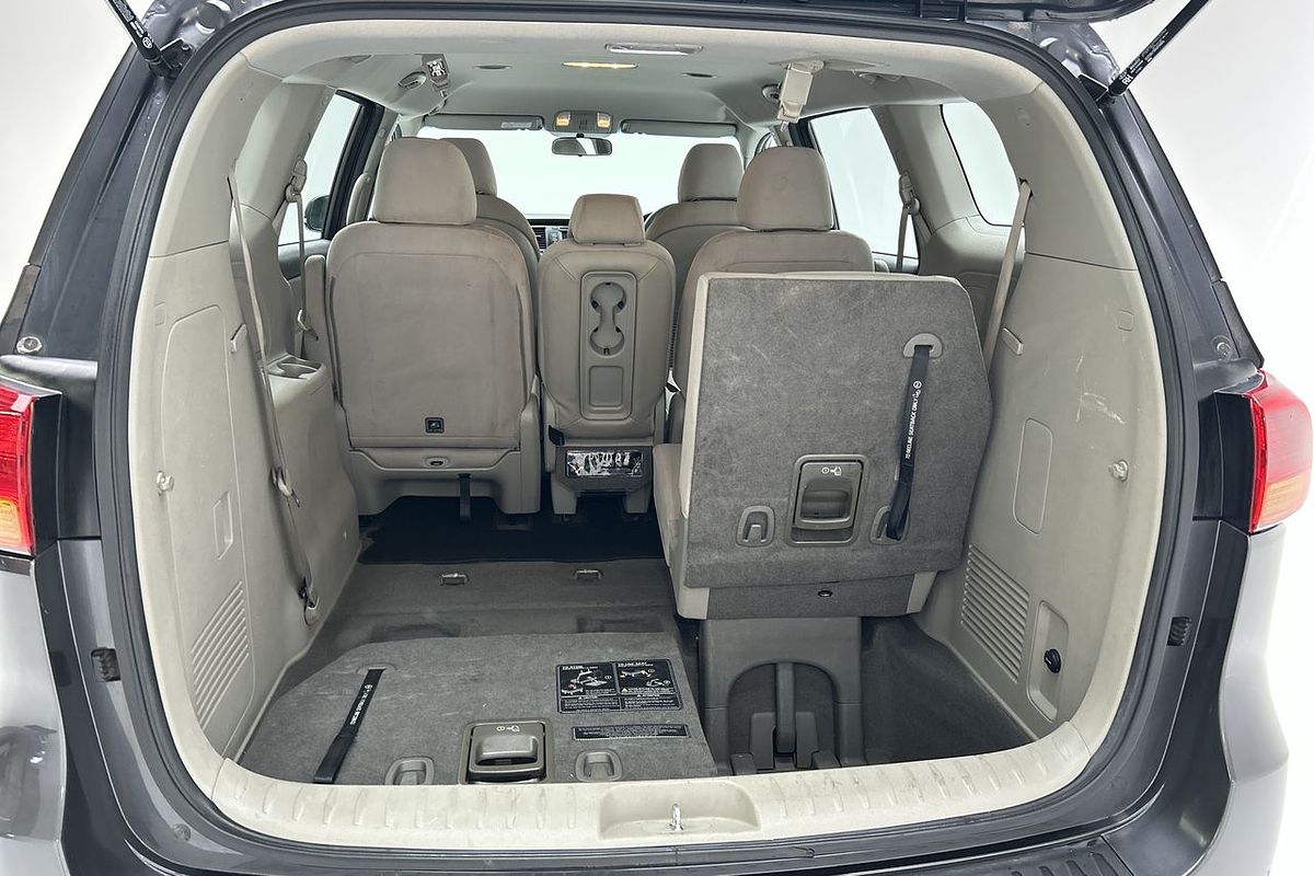 2017 Kia Carnival S YP