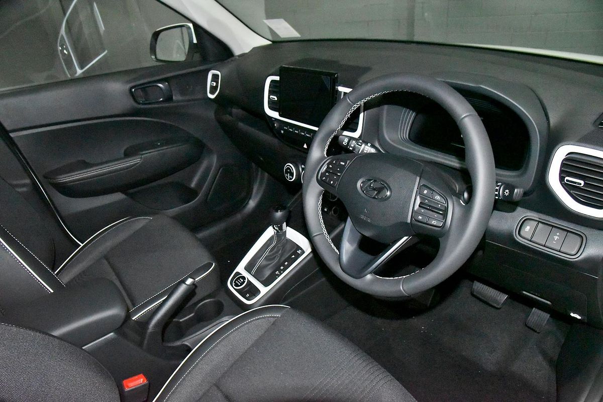 2025 Hyundai Venue Elite QX.V5