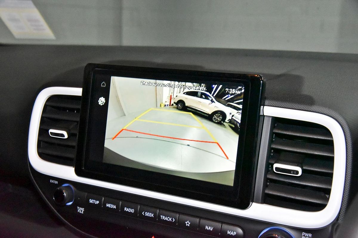 2025 Hyundai Venue Elite QX.V5