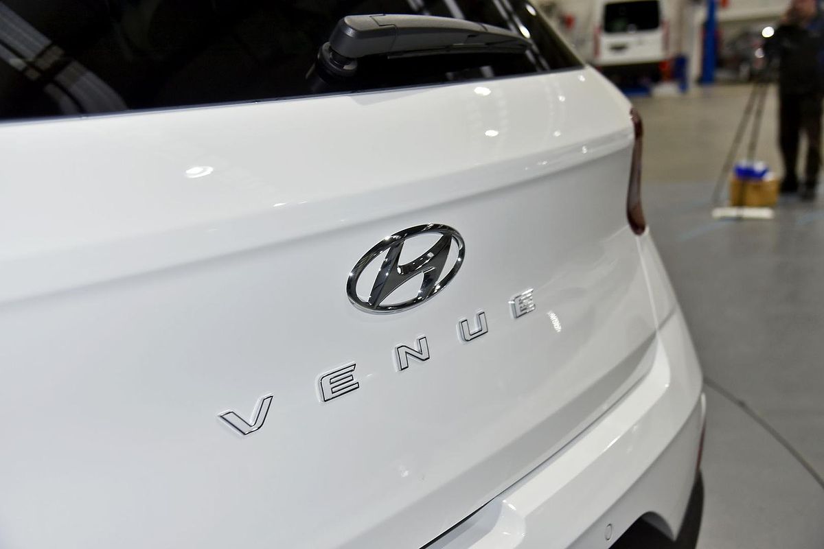 2025 Hyundai Venue Elite QX.V5