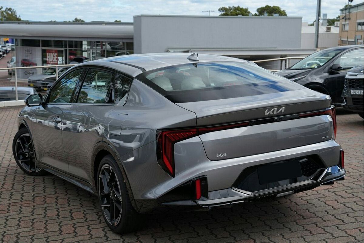 2025 Kia K4 GT-Line CL4m