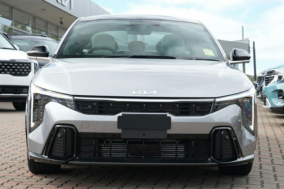 2025 Kia K4 GT-Line CL4m