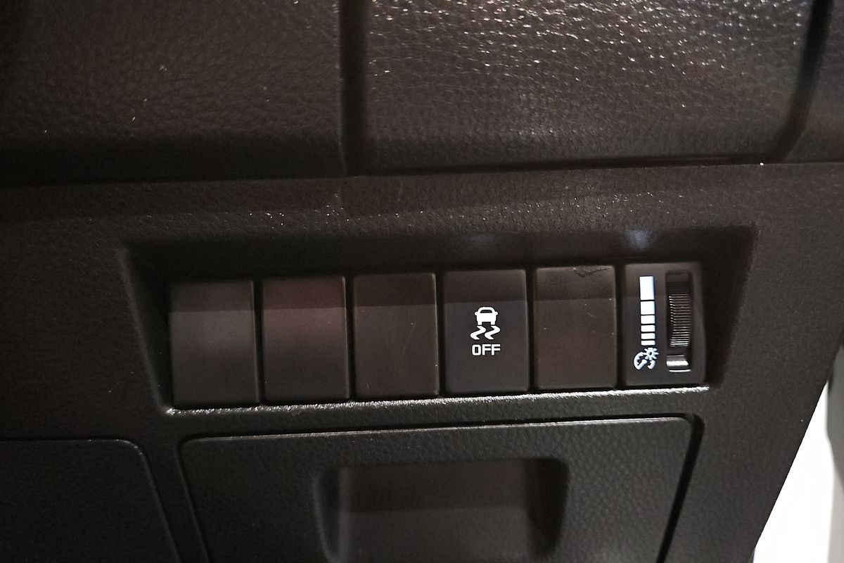 2023 Isuzu D-MAX SX High Ride Rear Wheel Drive