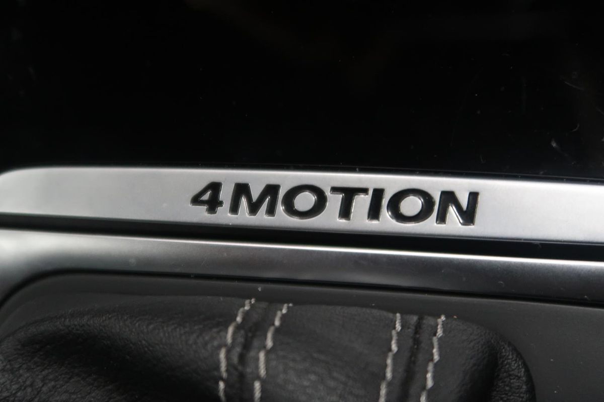 2014 Volkswagen Golf R 7