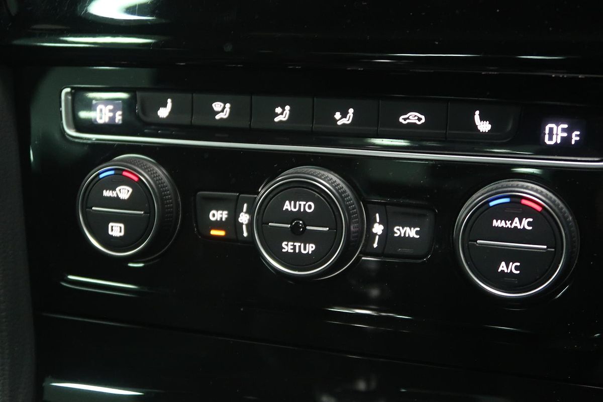 2014 Volkswagen Golf R 7