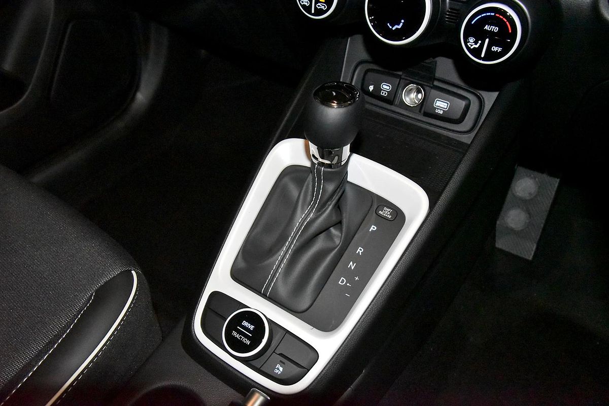 2025 Hyundai Venue Elite QX.V5
