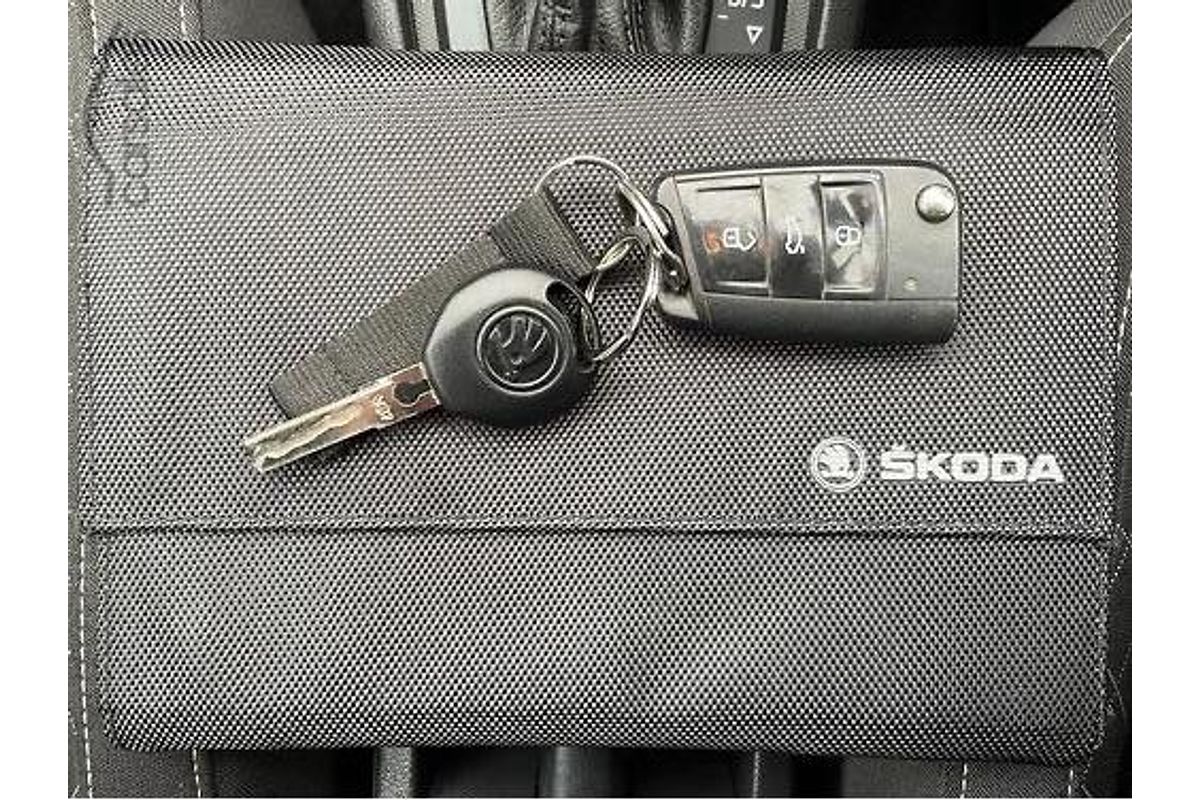 2017 SKODA Rapid NH