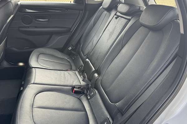 2015 BMW 225i Active Tourer Sport Line F45