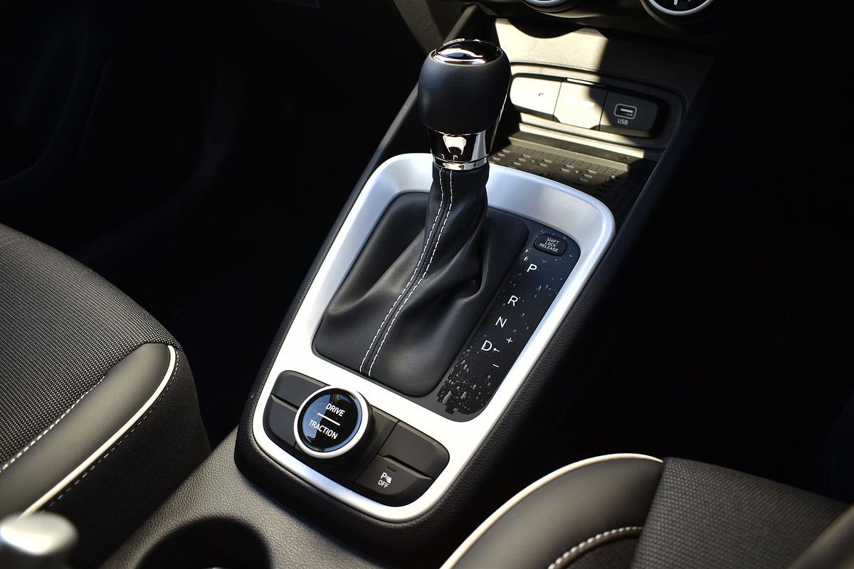 2024 Hyundai Venue Elite QX.V5
