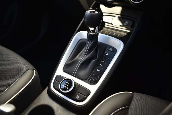 2024 Hyundai Venue Elite QX.V5