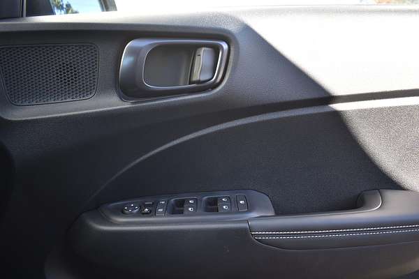 2024 Hyundai Venue Elite QX.V5