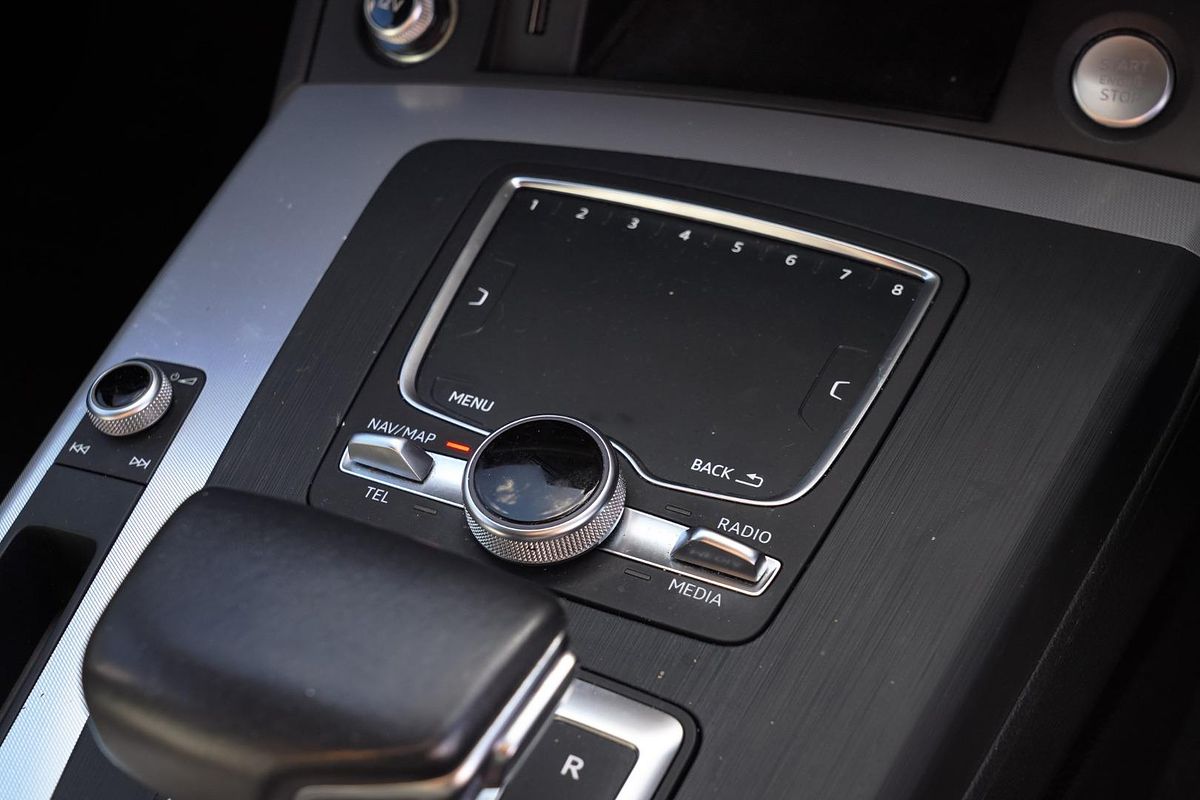 2019 Audi Q5 40 TDI sport FY