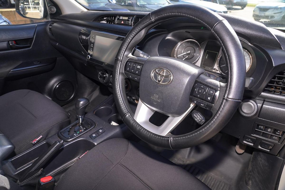 2020 Toyota Hilux SR GUN126R 4X4