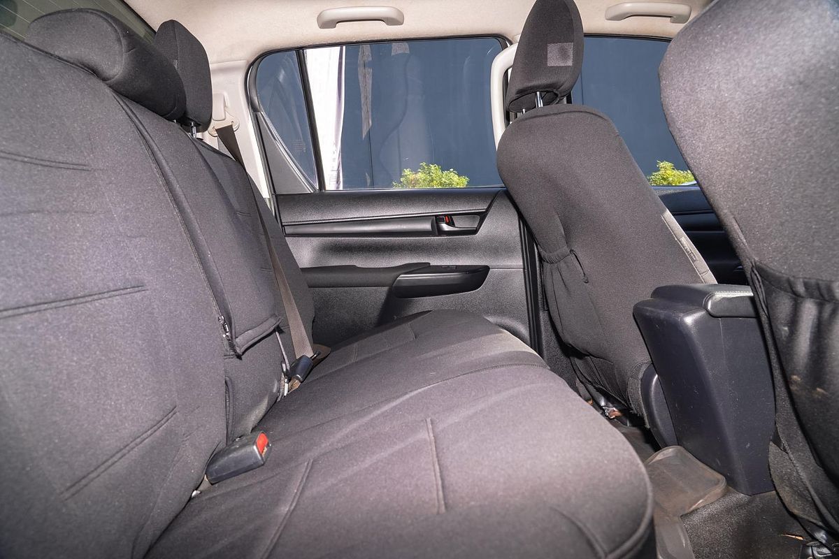 2020 Toyota Hilux SR GUN126R 4X4