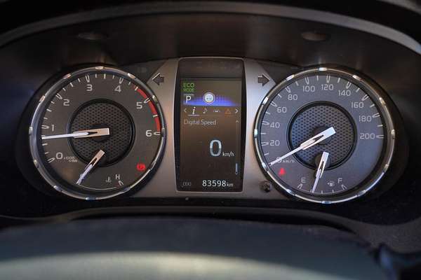 2020 Toyota Hilux SR GUN126R 4X4
