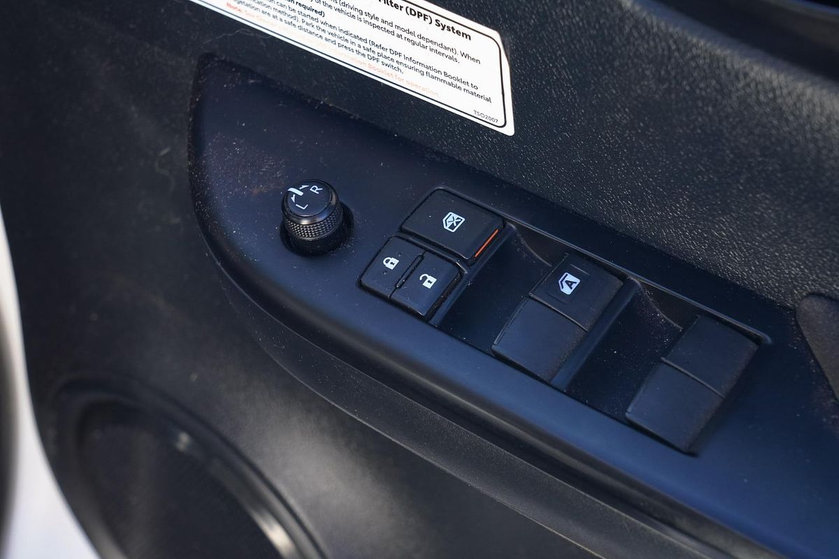 2020 Toyota Hilux SR GUN126R 4X4