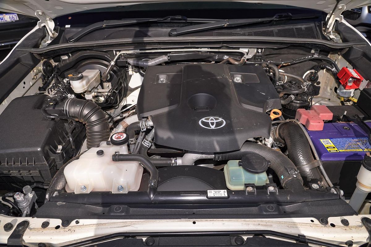 2020 Toyota Hilux SR GUN126R 4X4