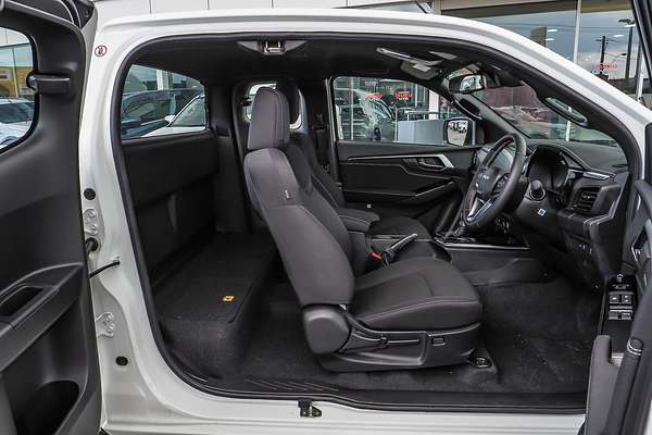 2024 Isuzu D-MAX