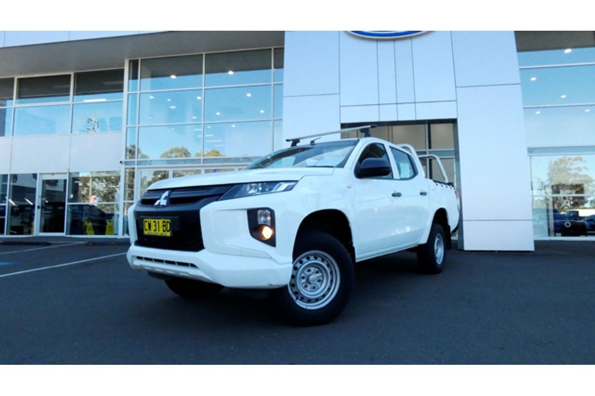 2019 Mitsubishi Triton GLX MR 4X4