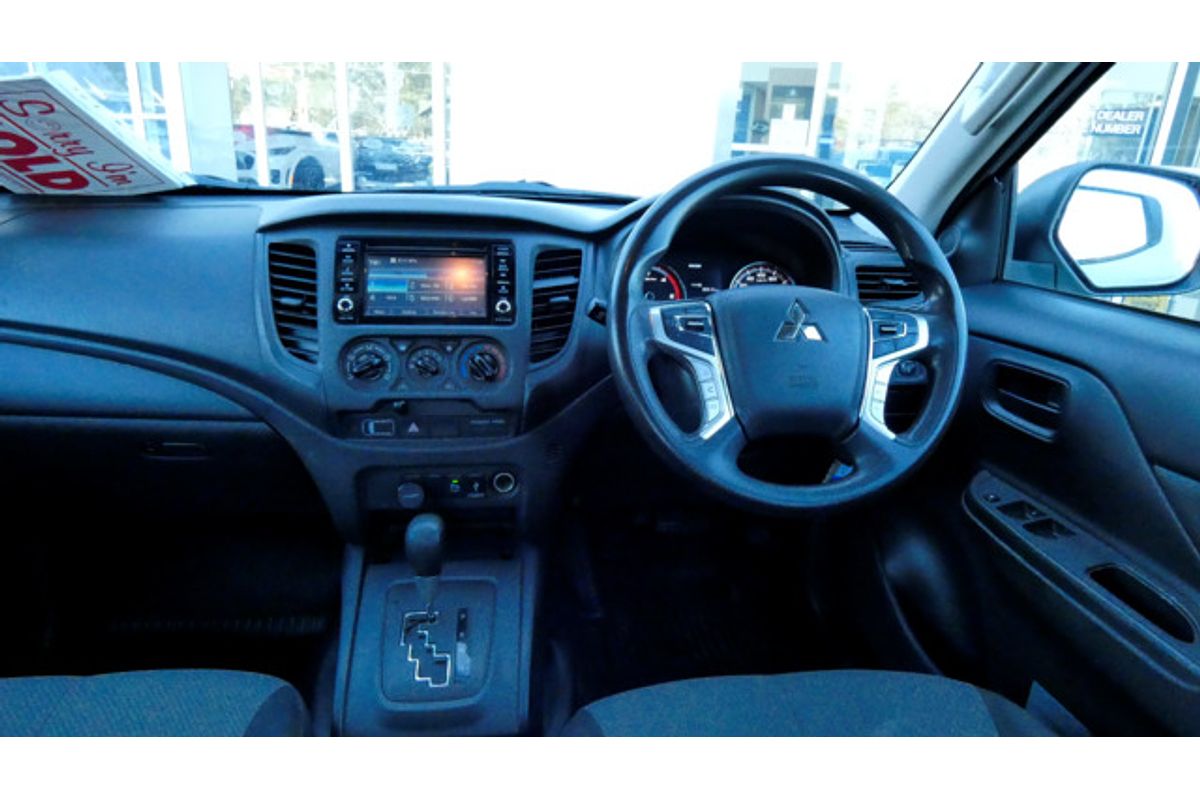 2019 Mitsubishi Triton GLX MR 4X4