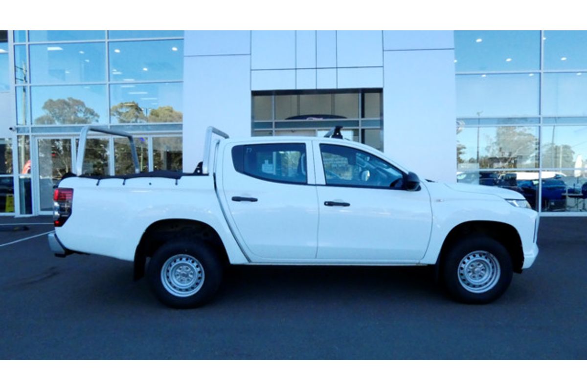 2019 Mitsubishi Triton GLX MR 4X4
