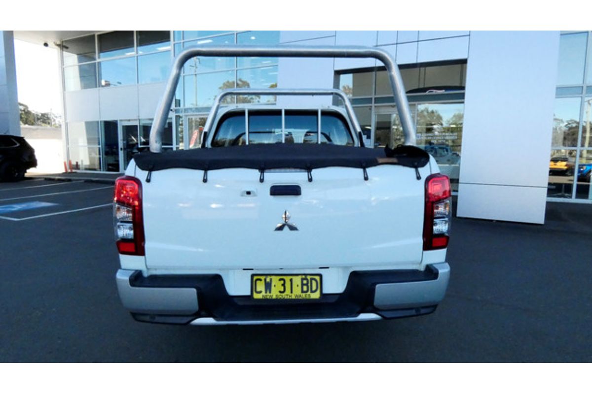 2019 Mitsubishi Triton GLX MR 4X4