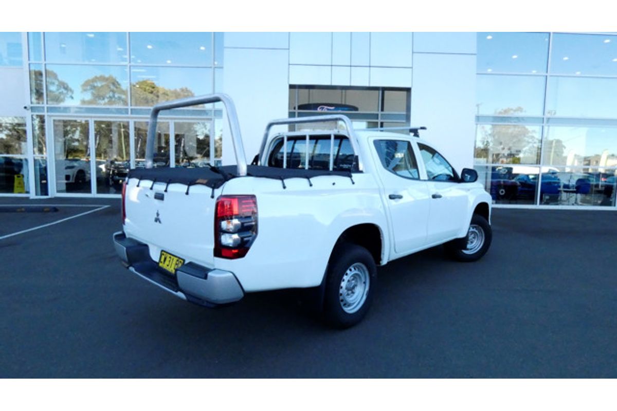 2019 Mitsubishi Triton GLX MR 4X4