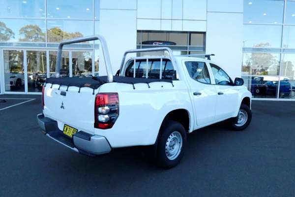 2019 Mitsubishi Triton GLX MR 4X4