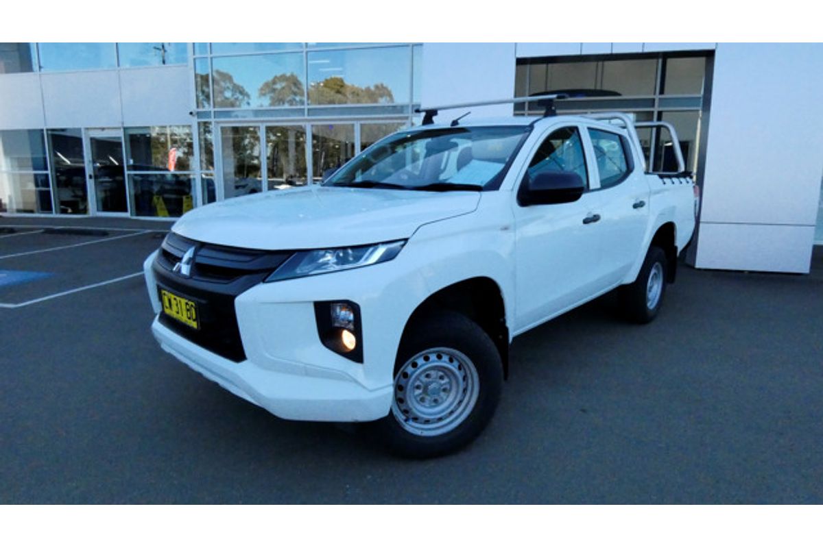 2019 Mitsubishi Triton GLX MR 4X4